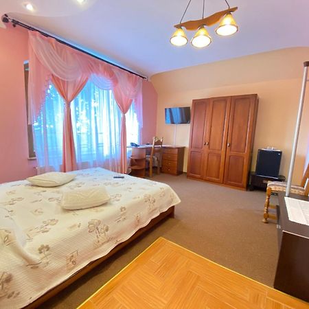 Pensiunea Crocus - Sauna & Billiard Poiana Brașov Zewnętrze zdjęcie