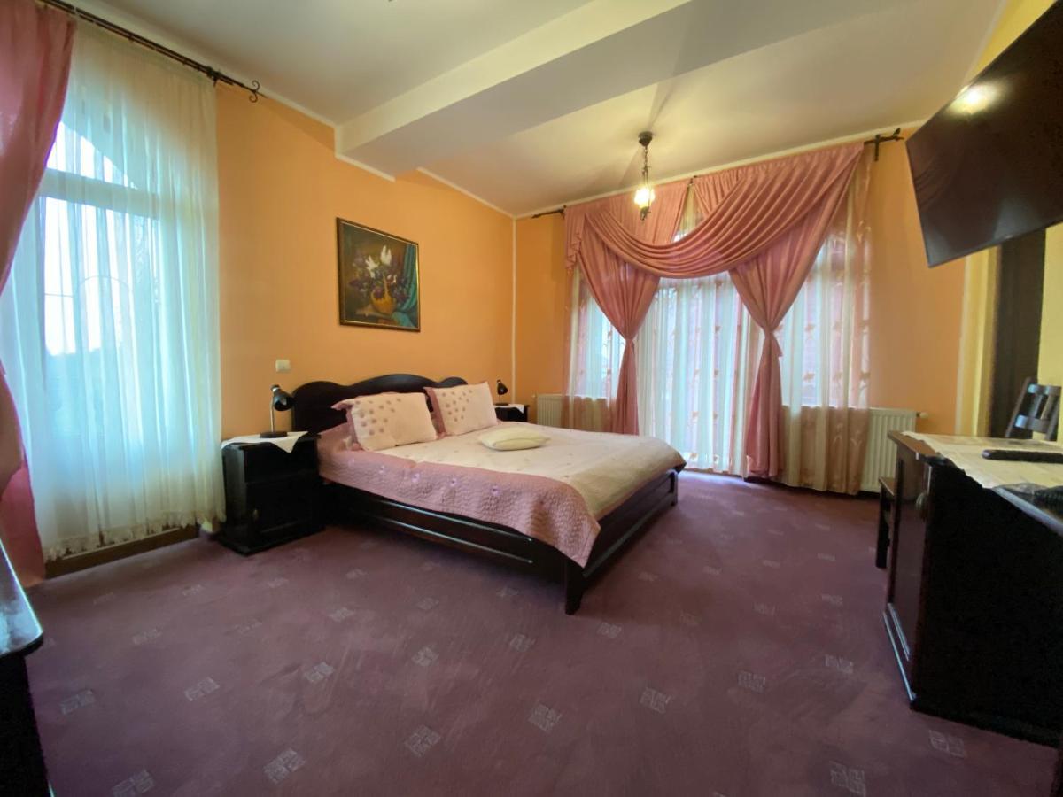 Pensiunea Crocus - Sauna & Billiard Poiana Brașov Zewnętrze zdjęcie