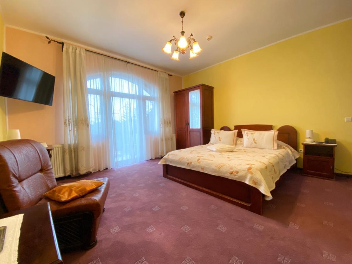 Pensiunea Crocus - Sauna & Billiard Poiana Brașov Zewnętrze zdjęcie