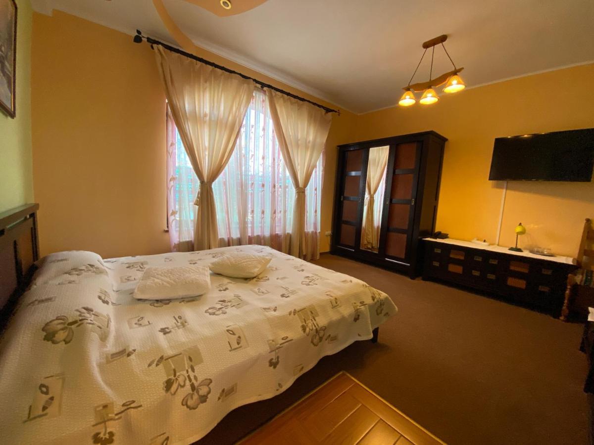 Pensiunea Crocus - Sauna & Billiard Poiana Brașov Zewnętrze zdjęcie