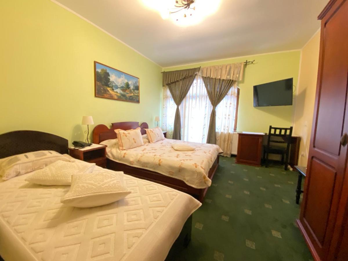 Pensiunea Crocus - Sauna & Billiard Poiana Brașov Zewnętrze zdjęcie