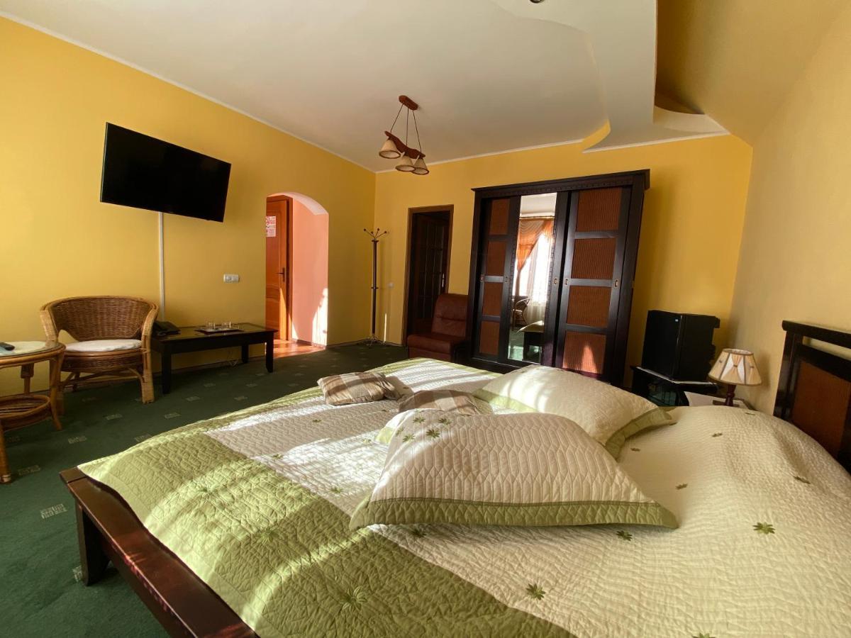 Pensiunea Crocus - Sauna & Billiard Poiana Brașov Zewnętrze zdjęcie