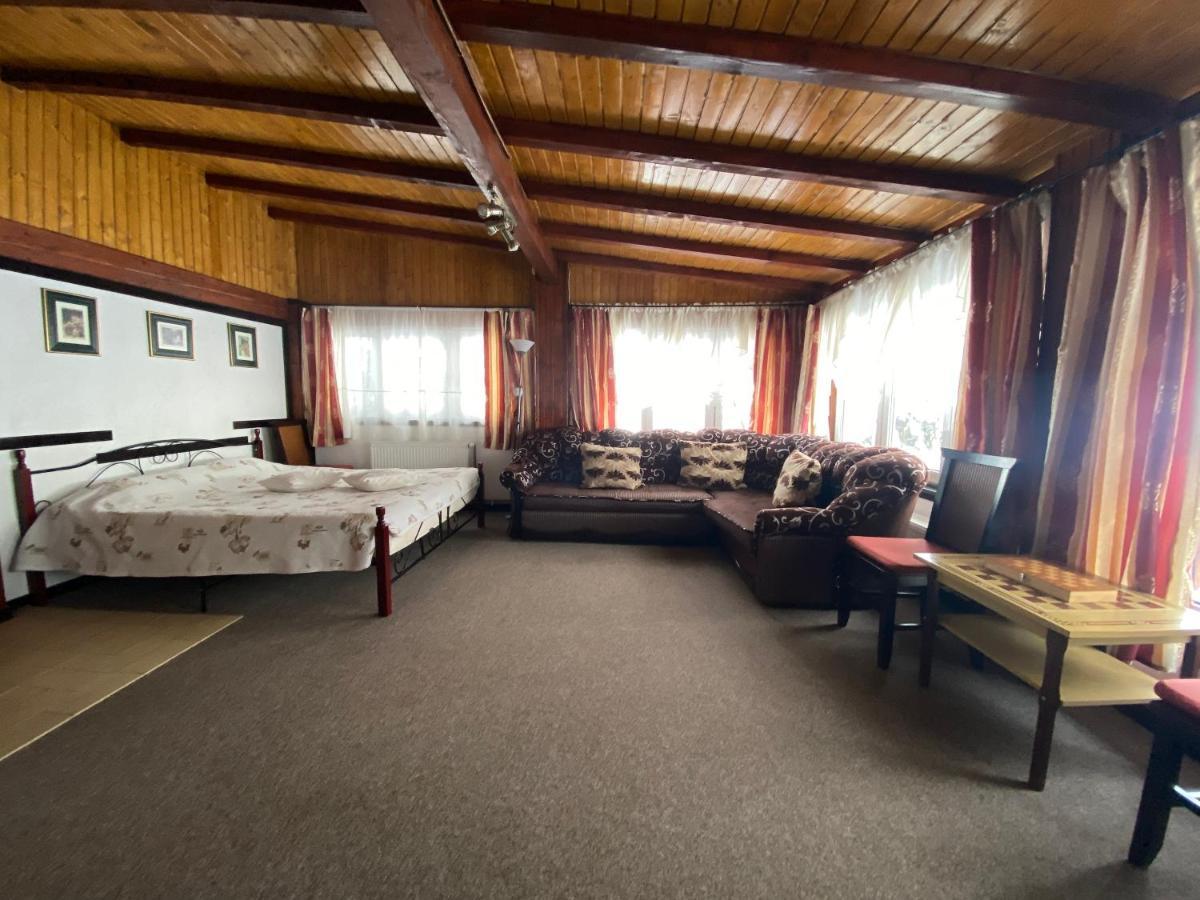 Pensiunea Crocus - Sauna & Billiard Poiana Brașov Zewnętrze zdjęcie