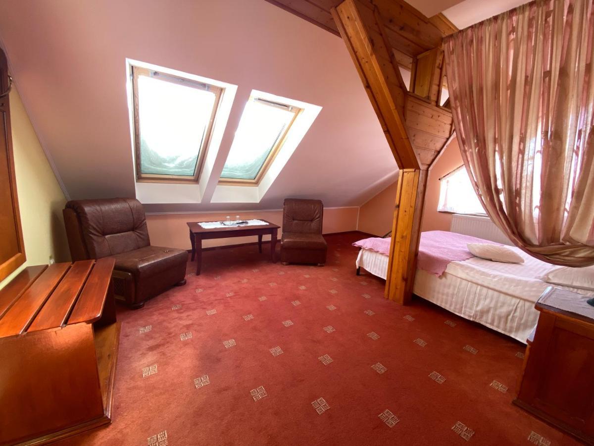 Pensiunea Crocus - Sauna & Billiard Poiana Brașov Zewnętrze zdjęcie