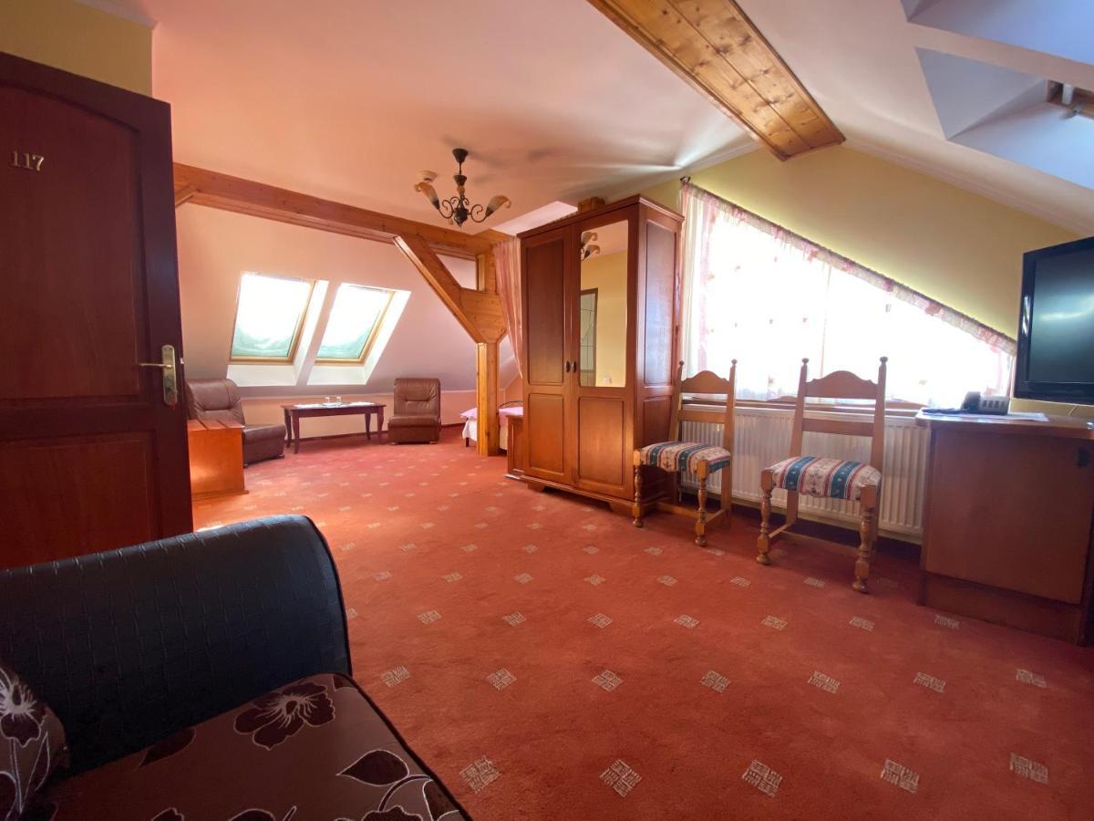 Pensiunea Crocus - Sauna & Billiard Poiana Brașov Zewnętrze zdjęcie